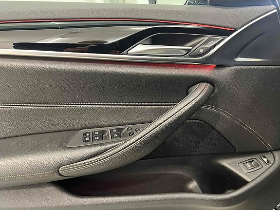 BMW 530e 20 of 27