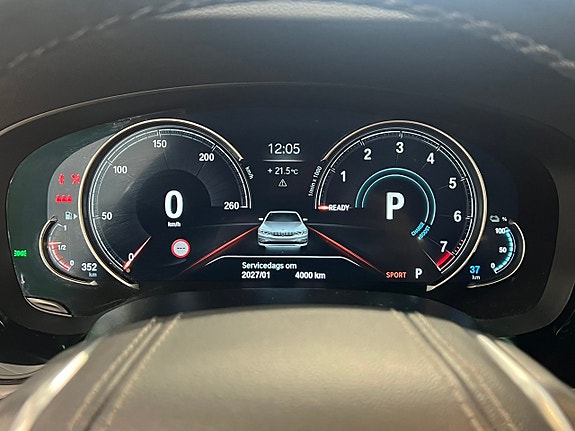 BMW 530e 12 of 27
