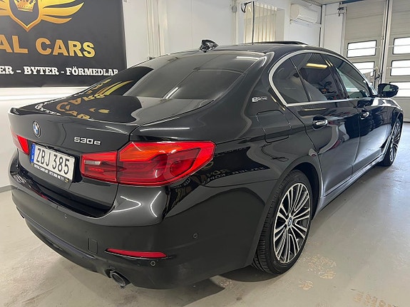 BMW 530e 4 of 27