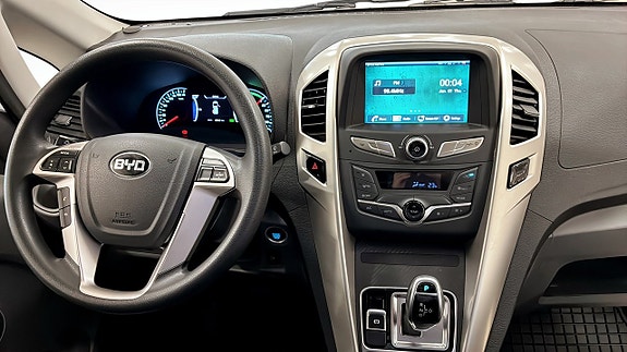 BYD eTP3 4 of 12