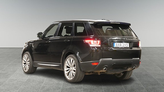 Land Rover Range Rover Sport 11 of 30
