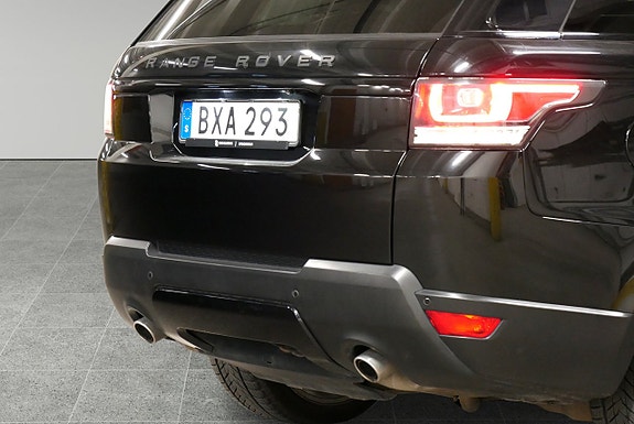 Land Rover Range Rover Sport 14 of 30