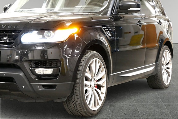 Land Rover Range Rover Sport 8 of 30
