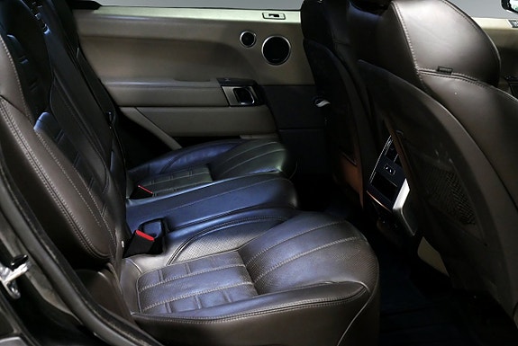 Land Rover Range Rover Sport 30 of 30