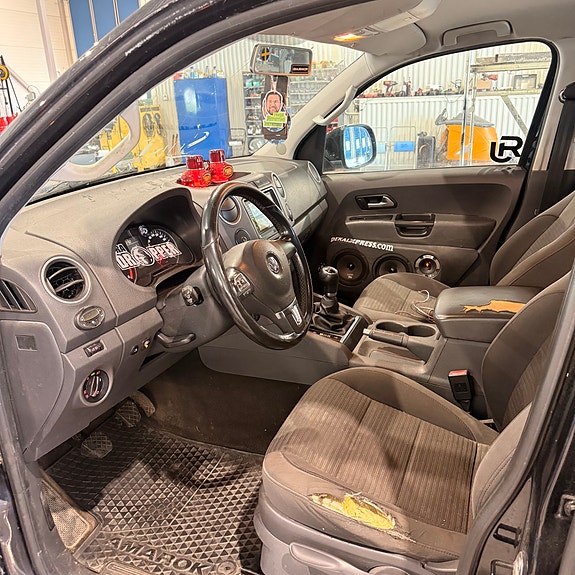 Volkswagen Amarok 5 of 5