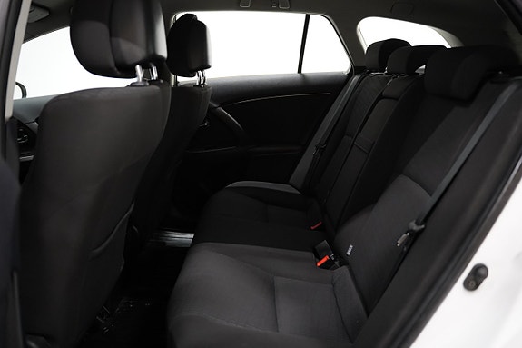 Toyota Avensis 13 of 15