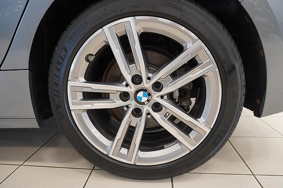 BMW 118i 9 of 14