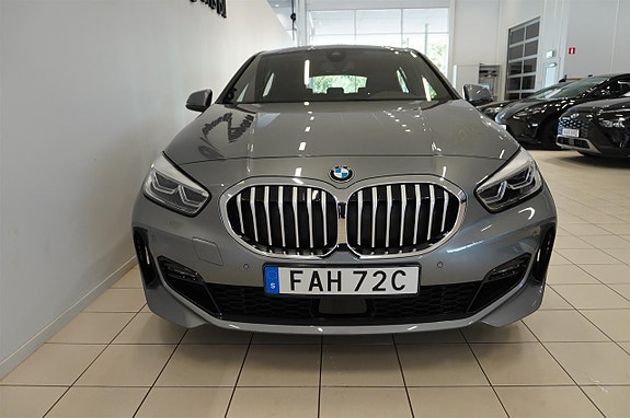 BMW 118i 14 of 14