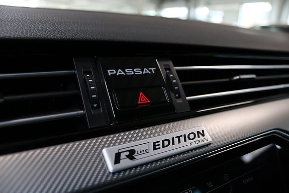Volkswagen Passat 7 of 9