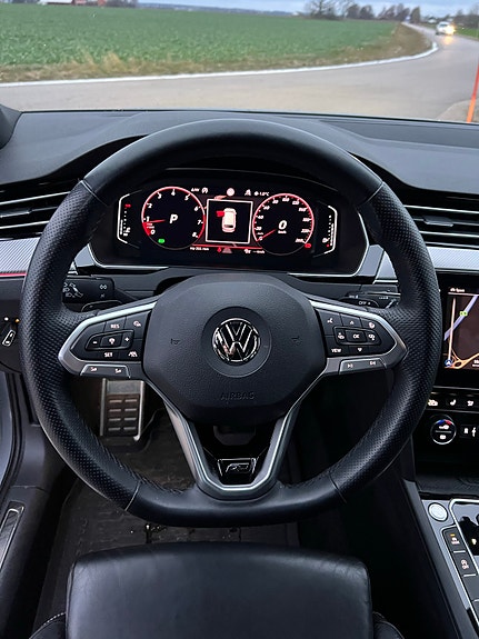 Volkswagen Passat 5 of 9