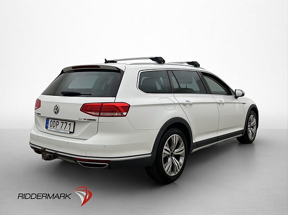 Volkswagen Passat Alltrack 8 of 30