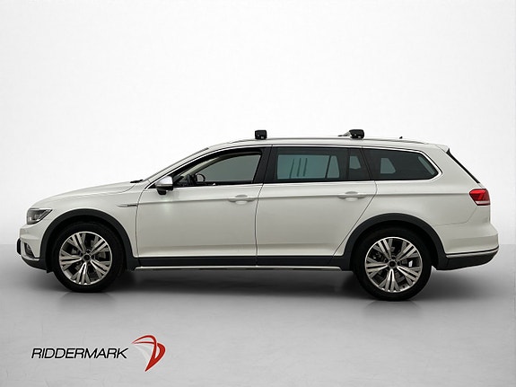 Volkswagen Passat Alltrack 4 of 30