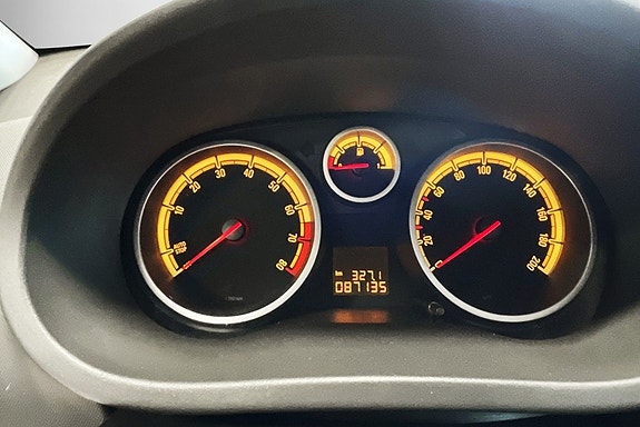 Opel Corsa 9 of 9