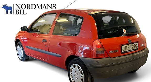Renault Clio 2 of 9