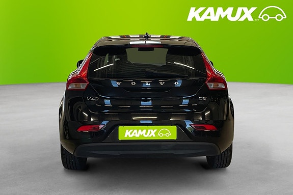 Volvo V40 5 of 22