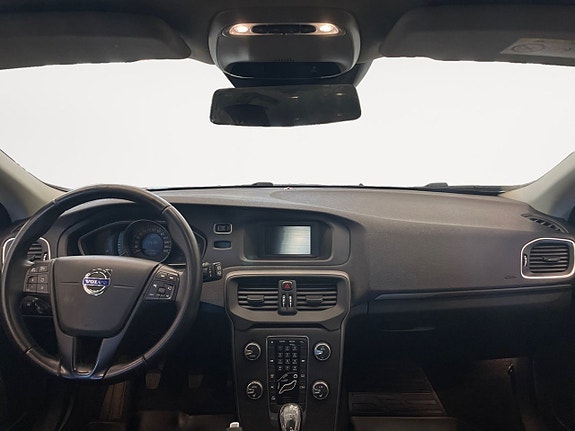 Volvo V40 10 of 22