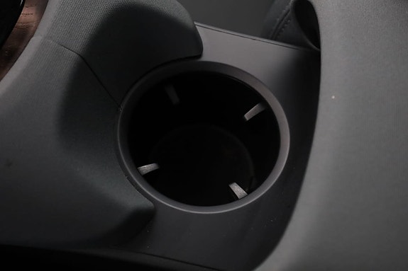 Polestar 2 29 of 30