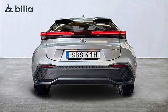 Toyota C-HR 5 of 21