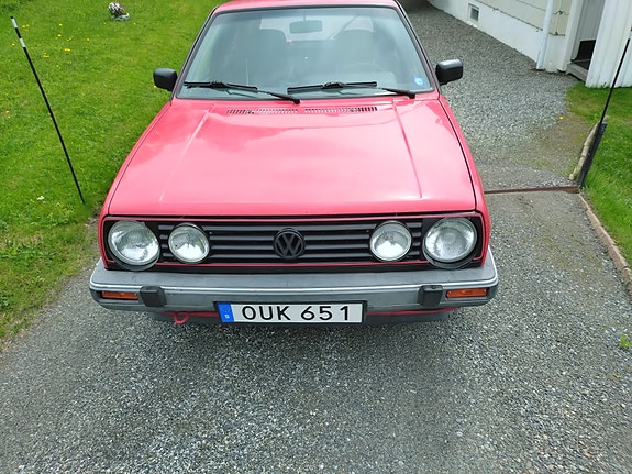 Volkswagen Golf II 2 of 6