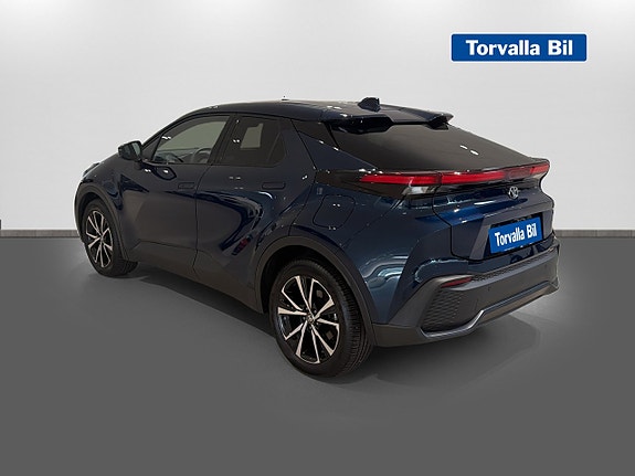 Toyota C-HR 7 of 14