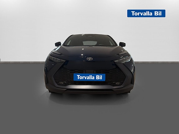 Toyota C-HR 3 of 14
