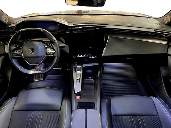 Peugeot 408 8 of 19