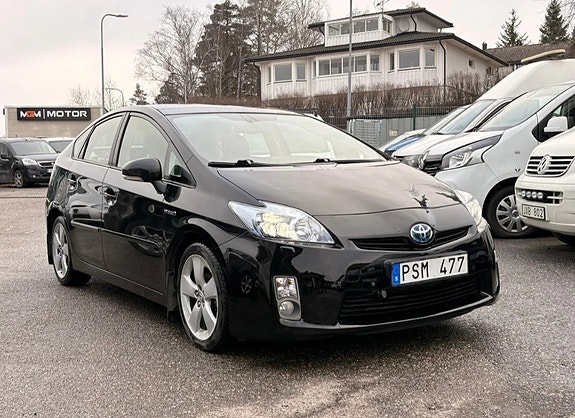 Toyota Prius 2 of 21