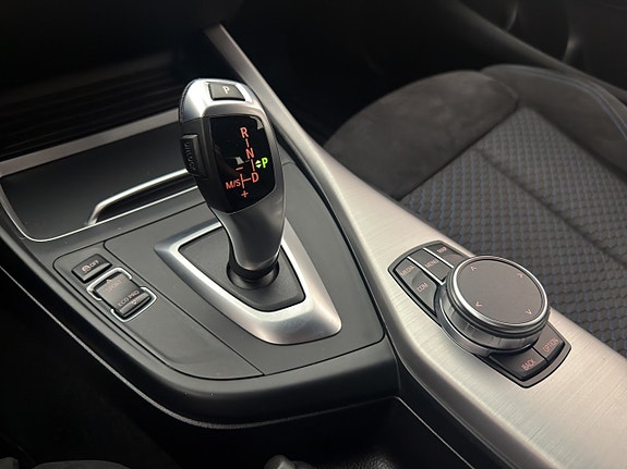 BMW 118d 24 of 30