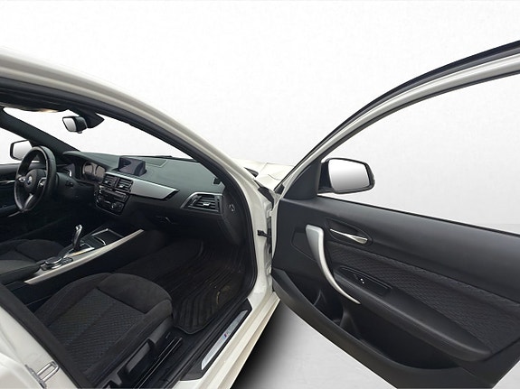 BMW 118d 15 of 30
