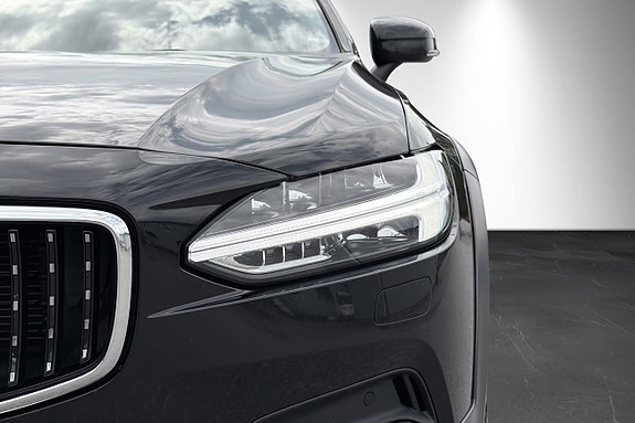 Volvo V90 Cross Country 9 of 21