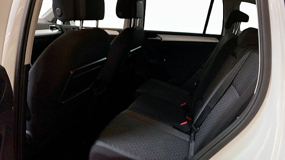 Volkswagen Tiguan 11 of 12