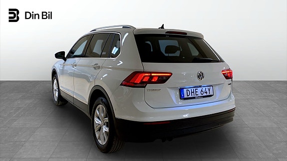 Volkswagen Tiguan 3 of 12