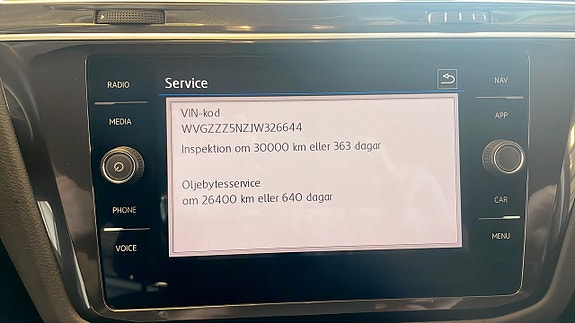 Volkswagen Tiguan 9 of 16