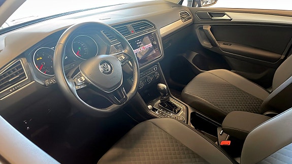Volkswagen Tiguan 7 of 16