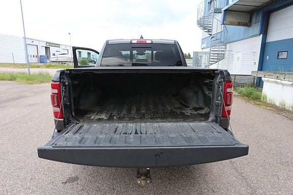 Dodge RAM 1500 10 of 23