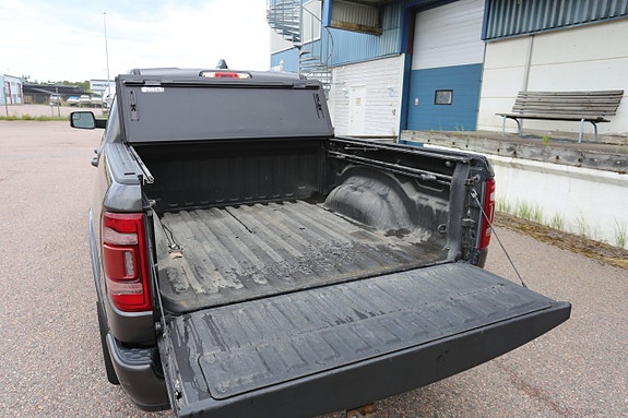 Dodge RAM 1500 11 of 23