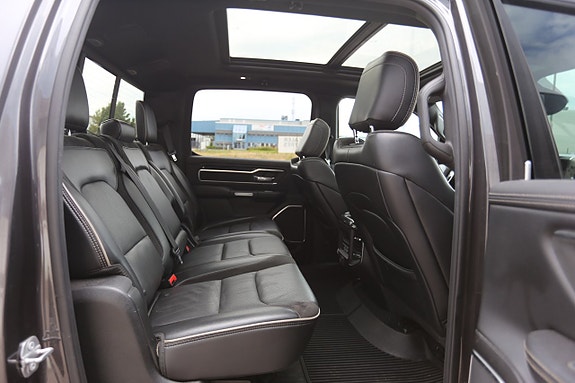 Dodge RAM 1500 16 of 23