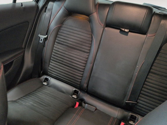 Mercedes-Benz A180 13 of 19