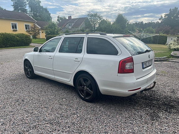 Skoda Octavia 3 of 4
