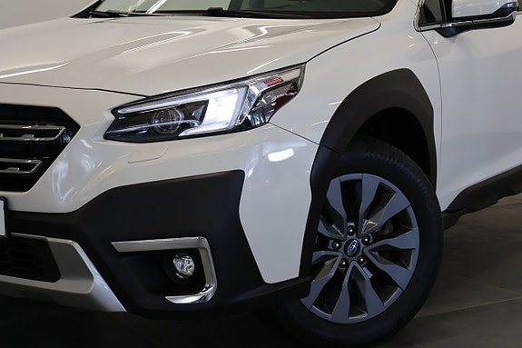 Subaru Outback 2 of 16