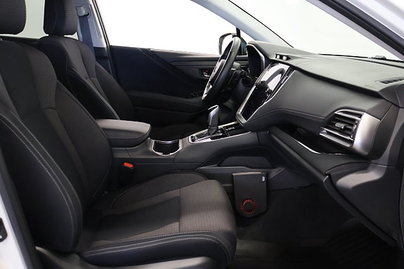 Subaru Outback 8 of 16