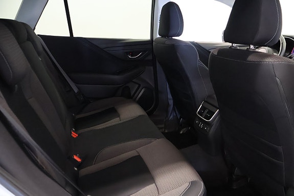 Subaru Outback 10 of 16