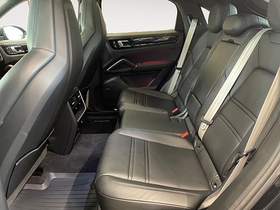 Porsche Cayenne Coupe 15 of 26