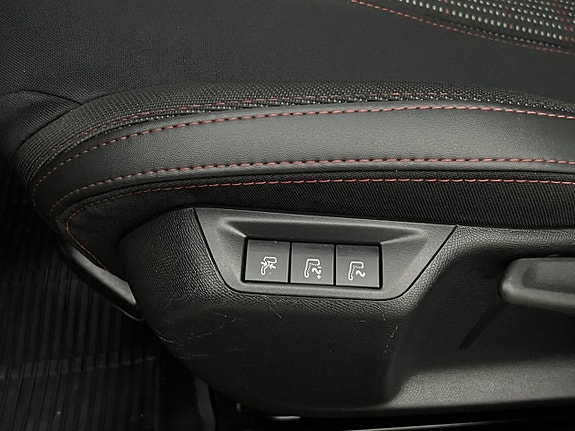 Peugeot 308 17 of 30