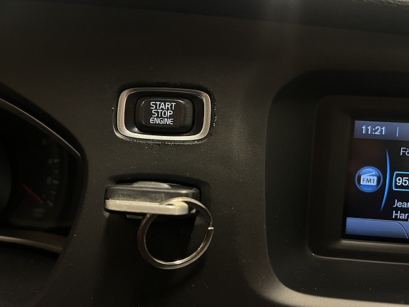 Volvo V40 6 of 15