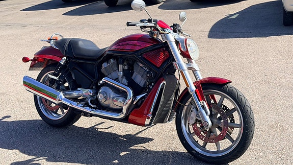 Harley-Davidson VRSCR V-Rod 1.1 2 of 9