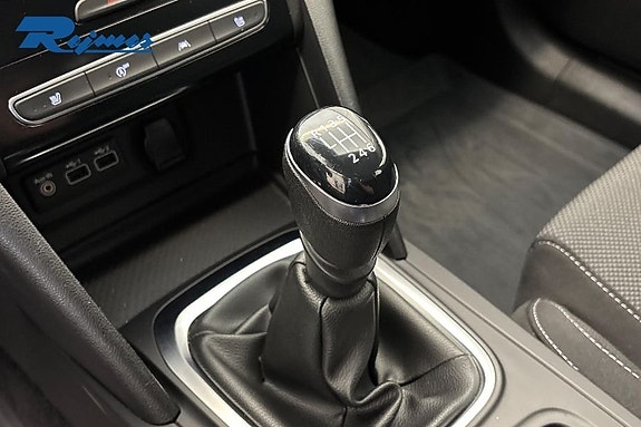 Renault Megane IV 19 of 19