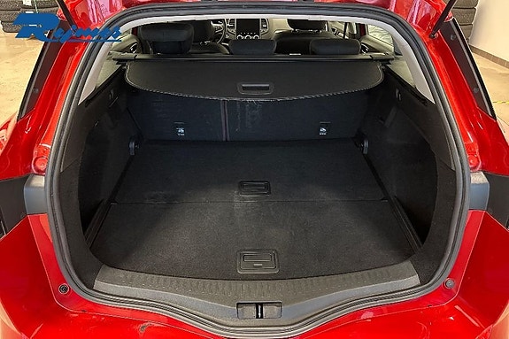 Renault Megane IV 15 of 19