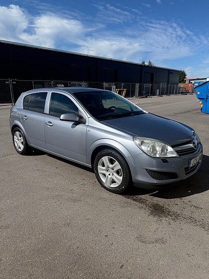 Opel Astra 7 of 15