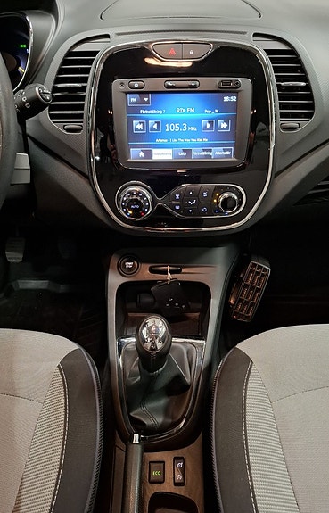 Renault Captur 25 of 25